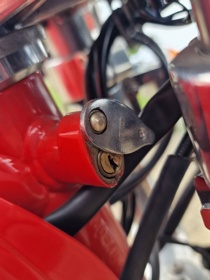 Image 50/55 of Moto Morini DUMMY (1984)