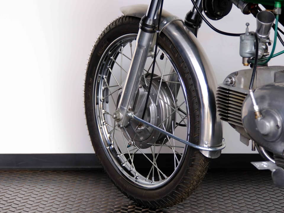 Image 43/57 of Benelli 125 Sport Special (1971)