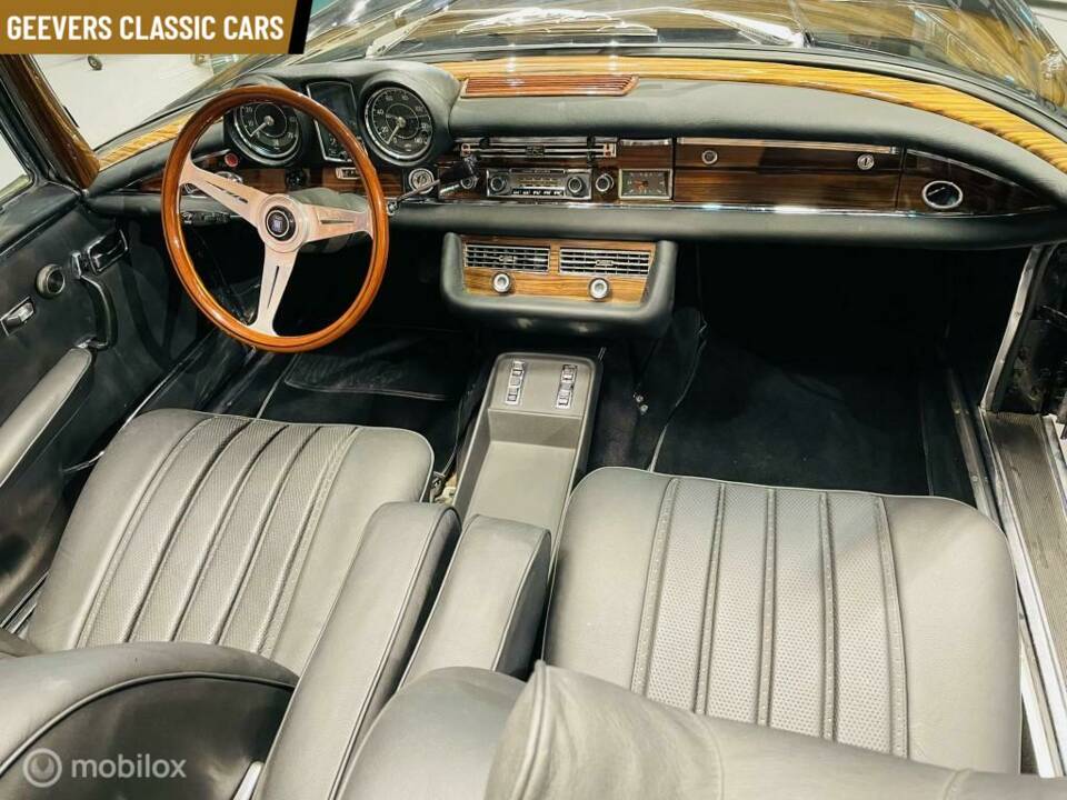 Immagine 35/44 di Mercedes-Benz 280 SE (1970)