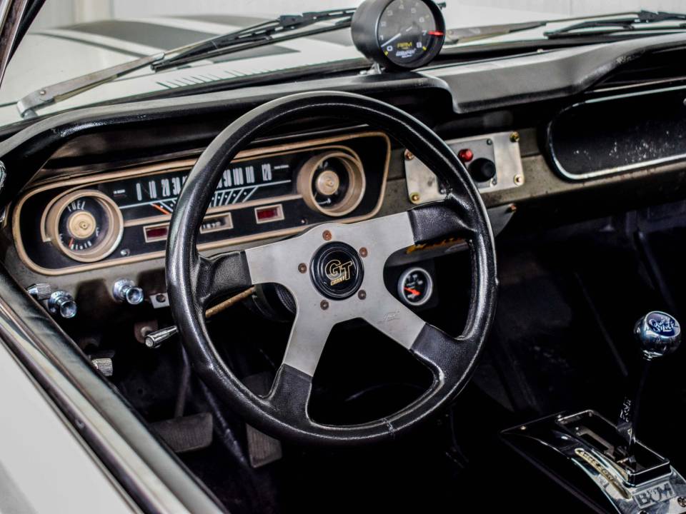Bild 10/50 von Ford Mustang GT (1965)