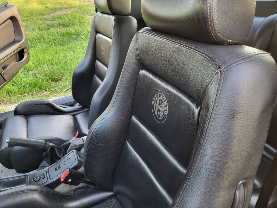 Bild 33/52 von Alfa Romeo GTV 2.0 V6 Turbo (1995)