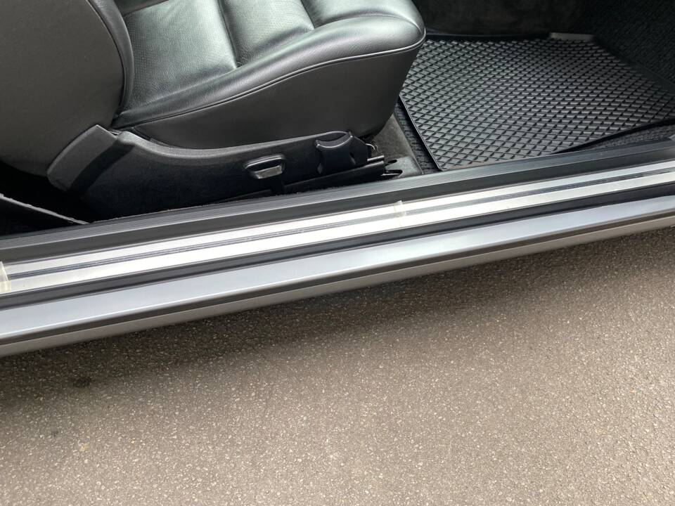 Image 9/15 of Mercedes-Benz E 220 (1996)