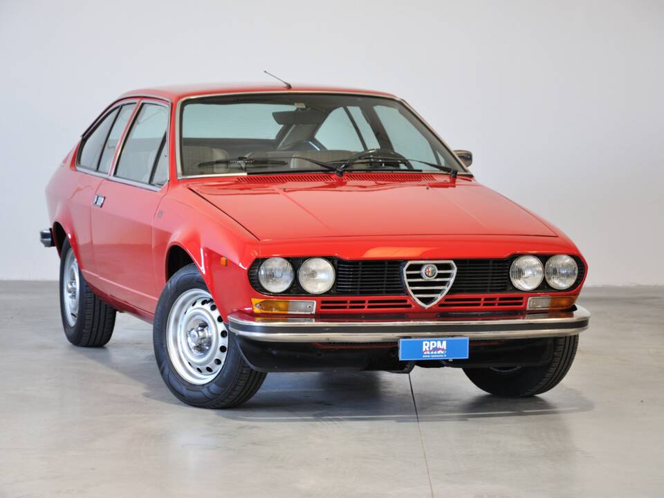 Bild 1/29 von Alfa Romeo Alfetta GT 1.6 (1978)