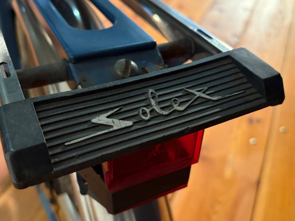 Image 13/19 of Solex Vélosolex Model 5000 (1900)