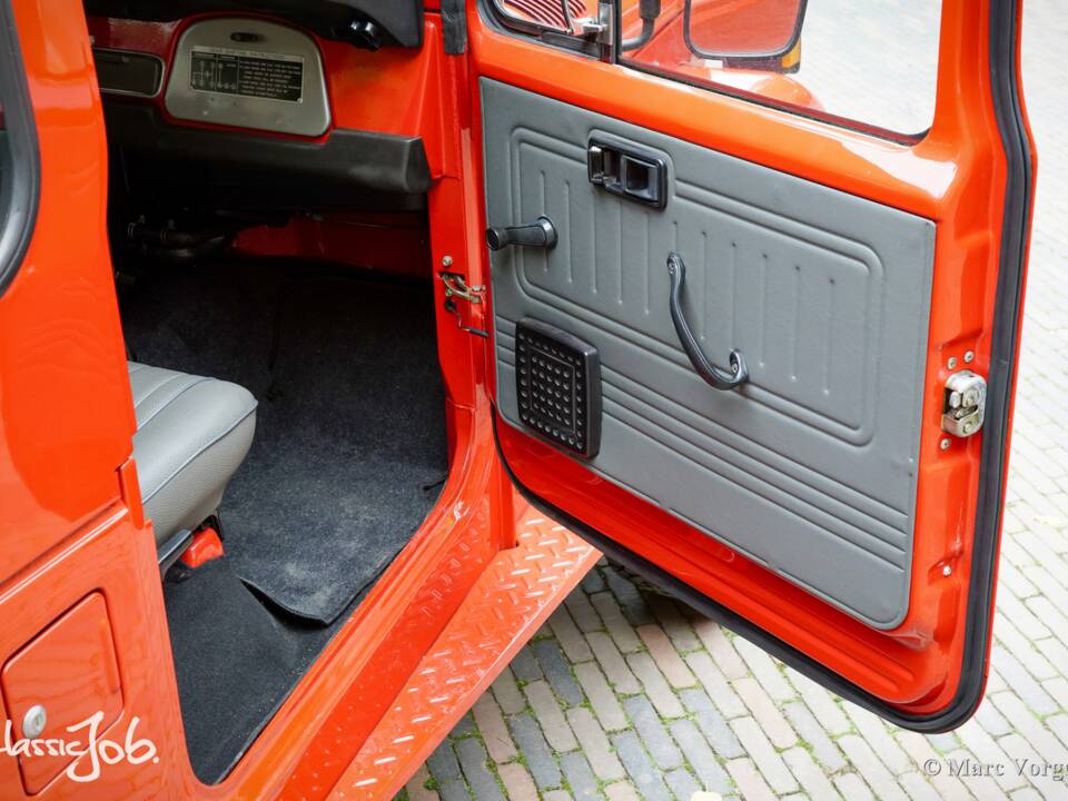 Immagine 8/47 di Toyota Land Cruiser FJ 45 (1980)