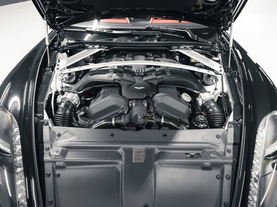 Image 19/38 of Aston Martin Virage (2012)