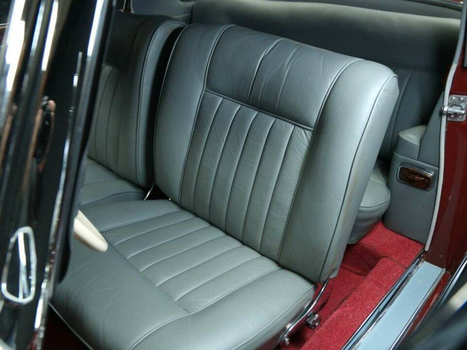 Imagen 13/50 de Mercedes-Benz 220 S (1957)