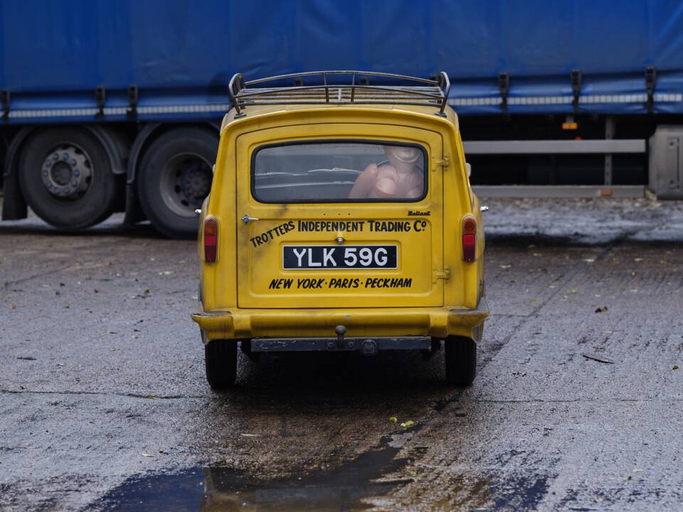 Bild 20/32 von Reliant Regent Van 10cwt (1969)