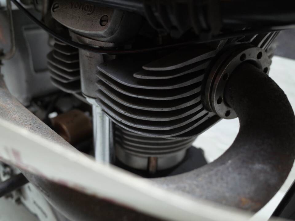 Image 11/26 of Norton Manx 500 (1955)