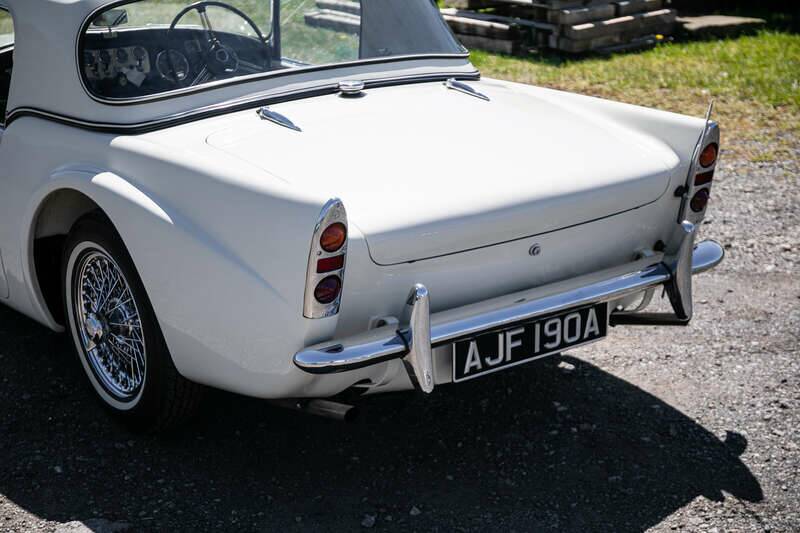Afbeelding 9/37 van Daimler SP 250 (1963)