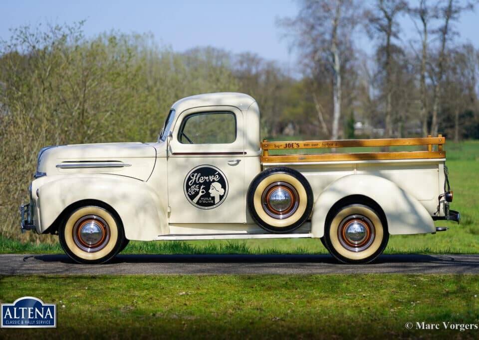 Bild 4/31 von Ford Pickup (1946)
