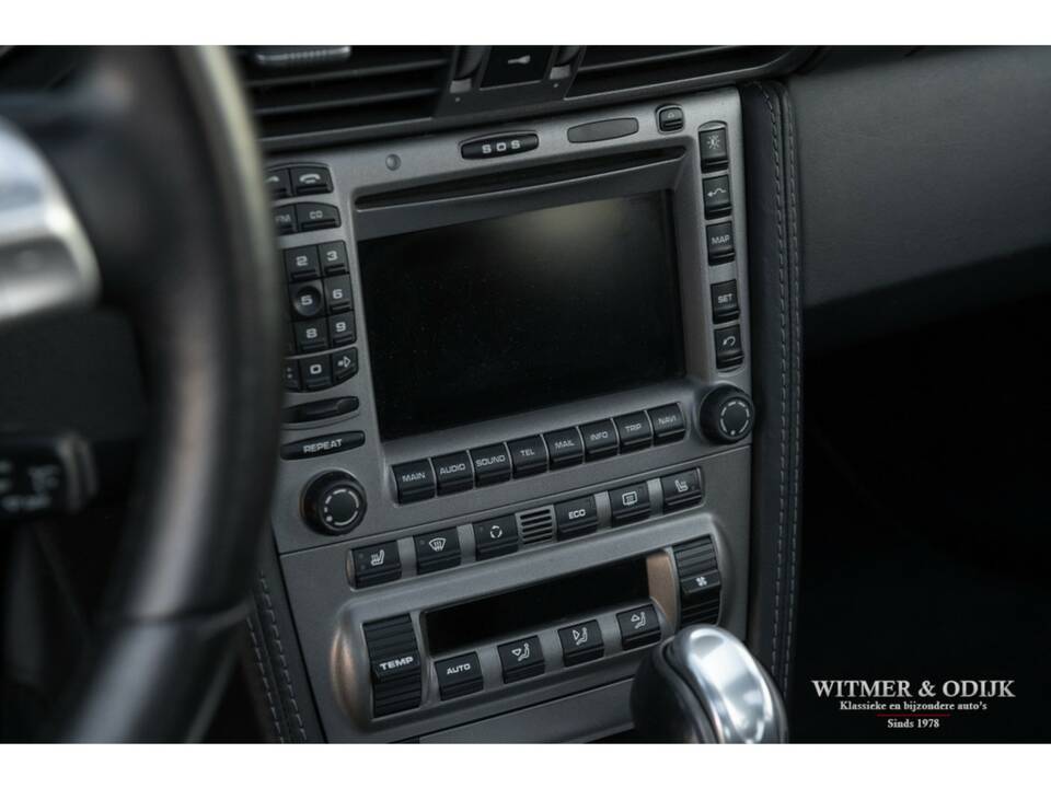 Bild 16/28 von Porsche 911 Carrera 4S (2004)
