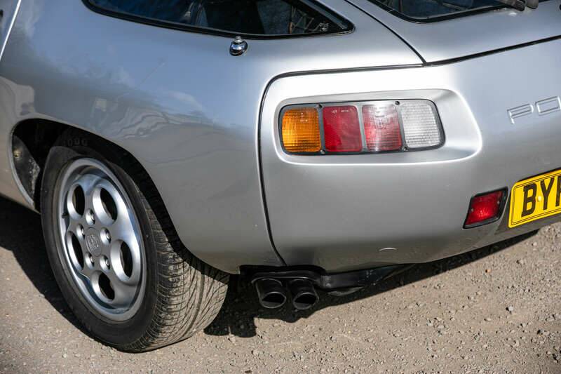 Bild 16/31 von Porsche 928 (1979)