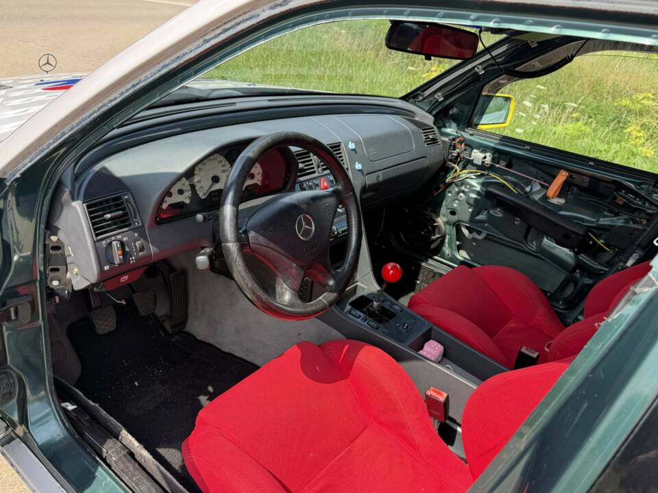 Afbeelding 7/8 van Mercedes-Benz C 240 T (1999)