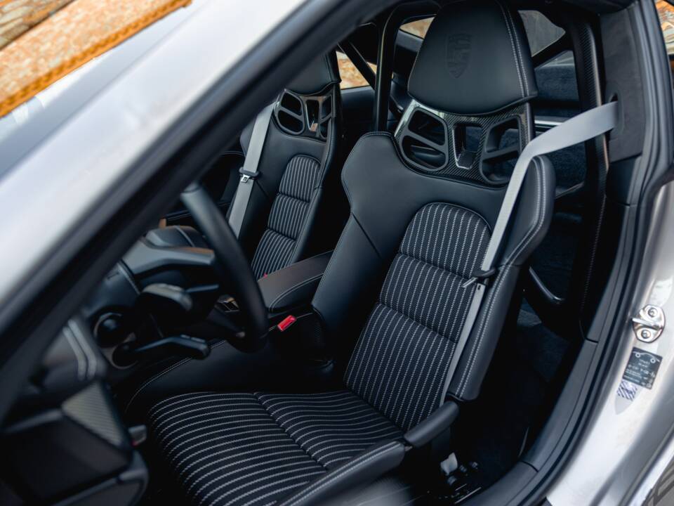 Imagen 21/80 de Porsche 911 S/T (2023)