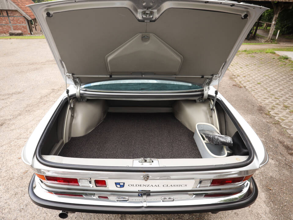 Image 27/95 of BMW 3.0 CSi (1975)