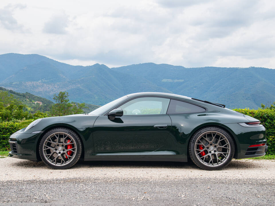 Image 6/61 of Porsche 911 Carrera S (2024)