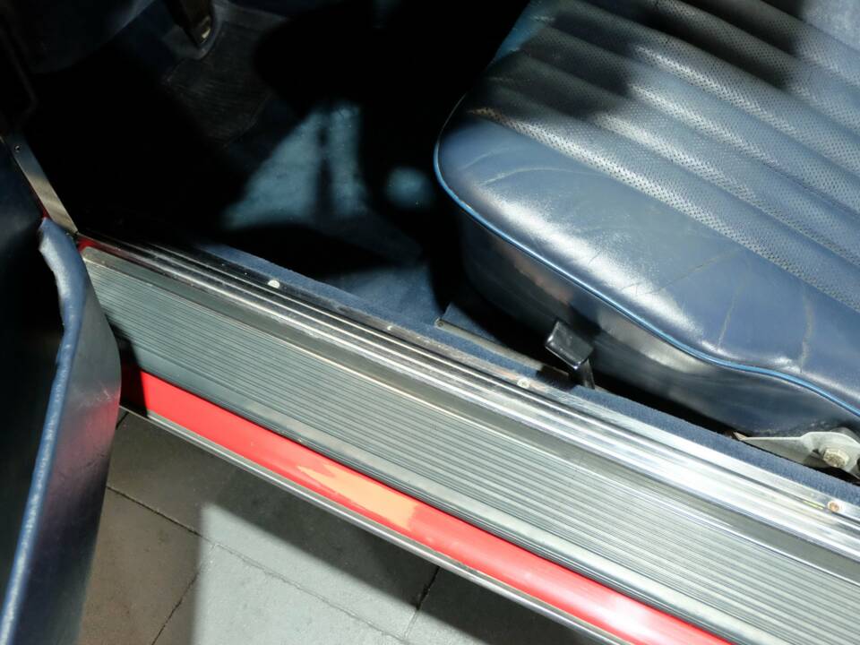 Image 5/42 de Mercedes-Benz 560 SL (1988)