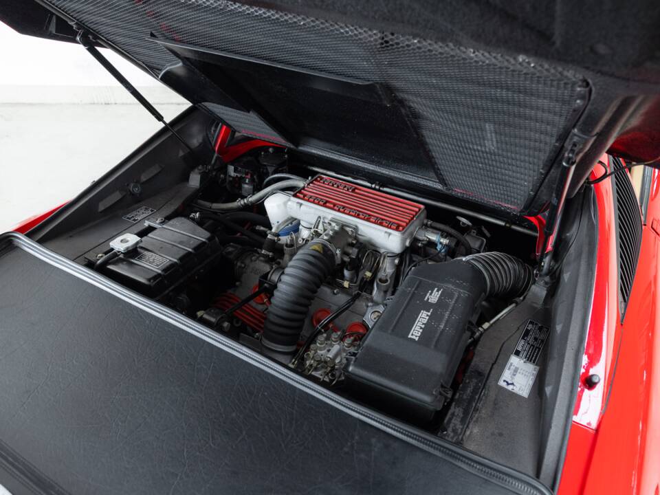 Bild 38/40 von Ferrari 328 GTS (1986)