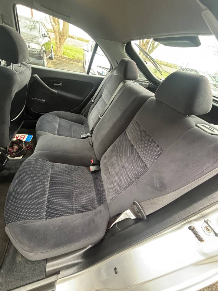 Image 11/50 of Honda Civic (2000)