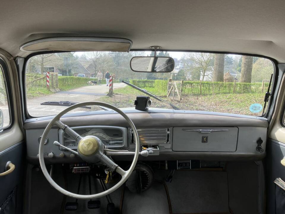Imagen 2/8 de Peugeot 403 Familiale (1958)