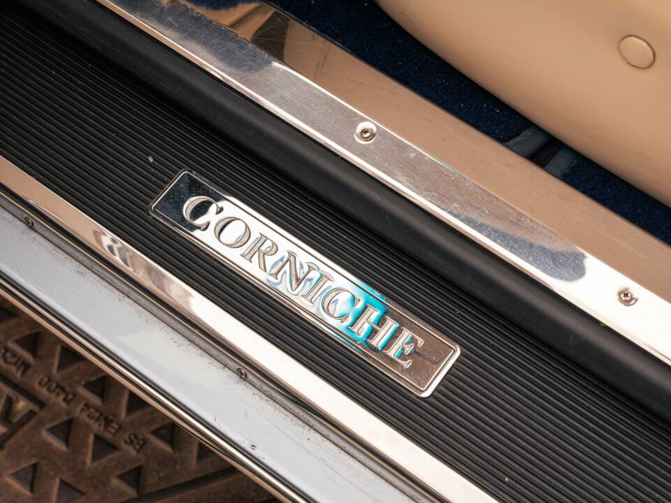 Immagine 28/38 di Rolls-Royce Corniche V (2001)