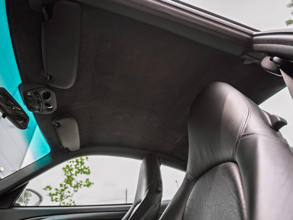 Afbeelding 57/73 van Porsche 911 Carrera 4S (2002)