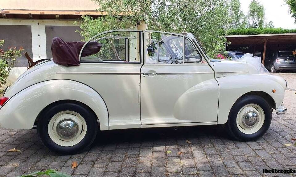 Image 55/66 of Morris Minor 1000 Tourer (1961)