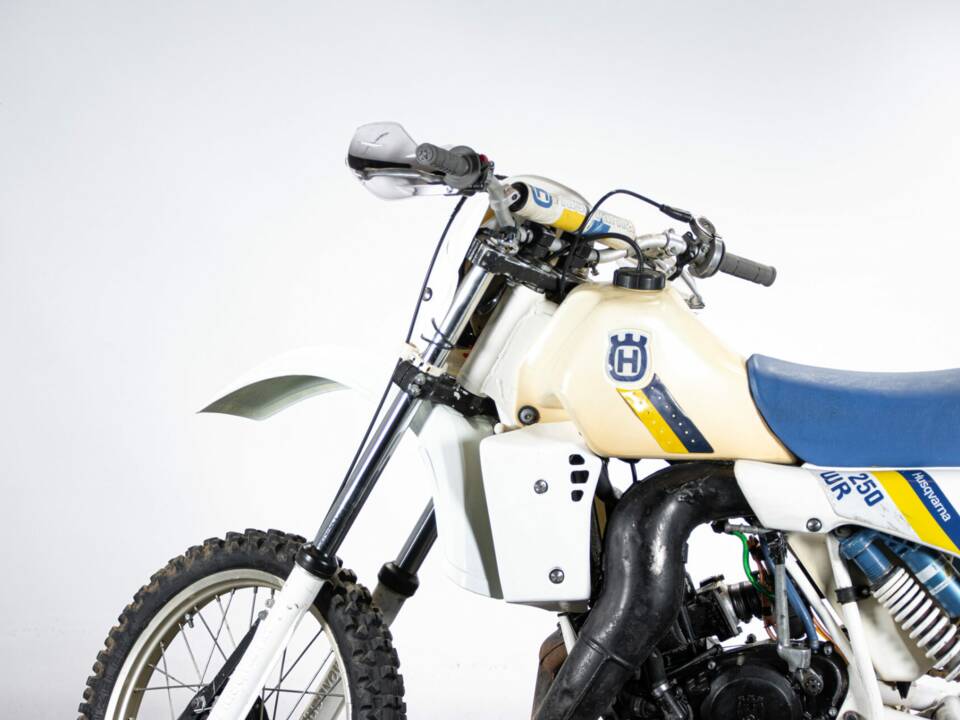 Image 23/50 of Husqvarna WR 250 (1985)