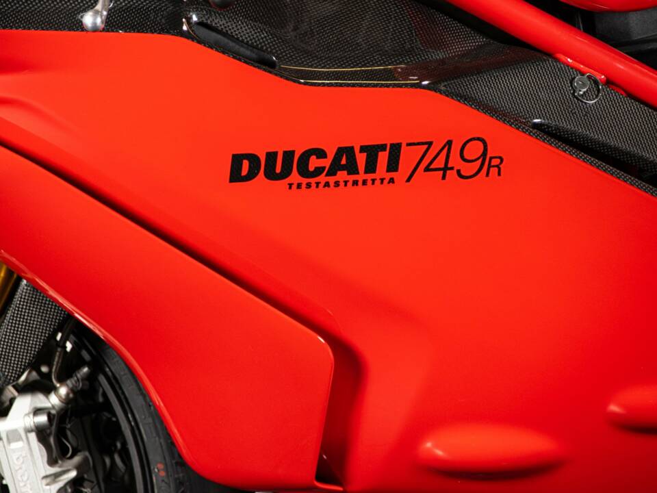 Image 20/50 of Ducati DUMMY (2004)