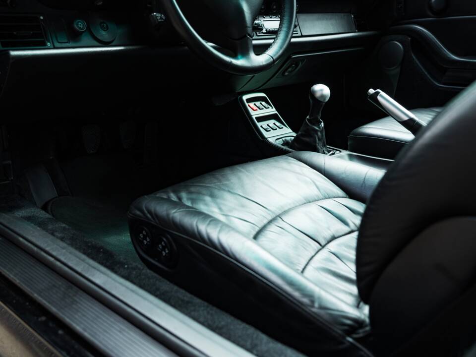 Bild 39/50 von Porsche 911 Turbo (1996)