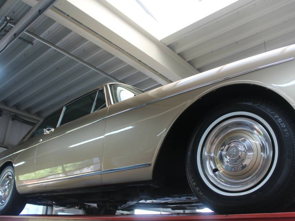 Image 8/50 of Rolls-Royce Silver Cloud III "Chinese Eyes" (1965)