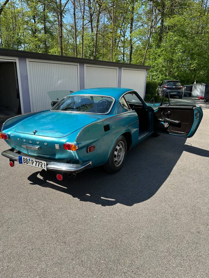 Image 2/15 of Volvo 1800 E (1972)