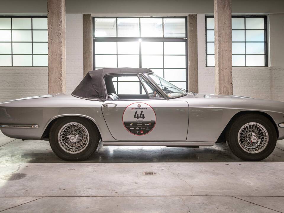 Image 37/42 of Maserati Mistral 3500 Spyder (1964)