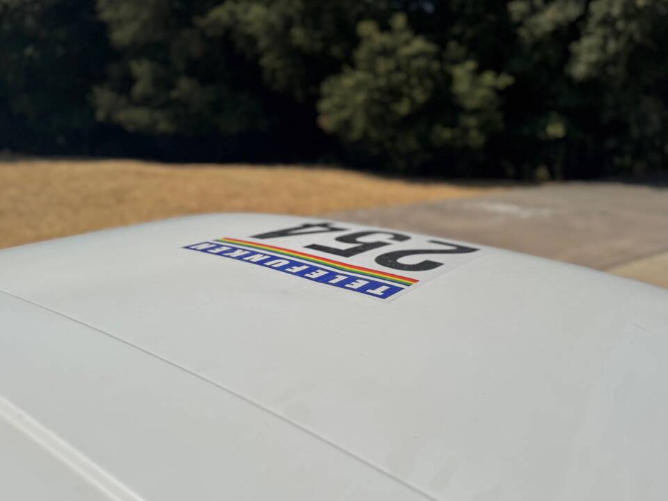 Bild 30/37 von Volkswagen T3 Caravelle 1.9 (1989)