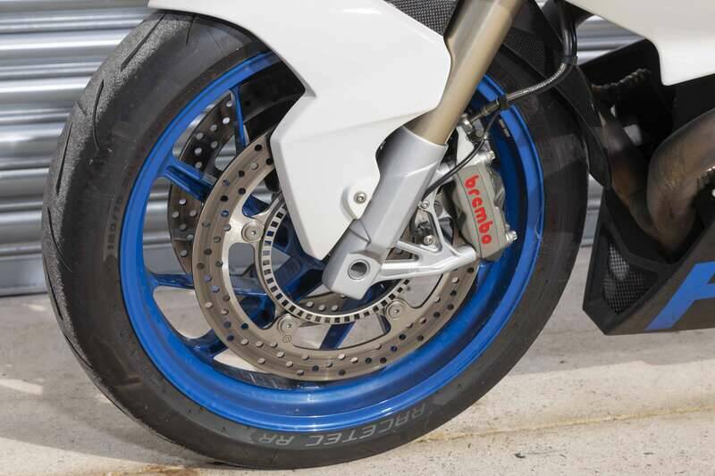 Image 38/47 of BMW HP2 Sport (2010)