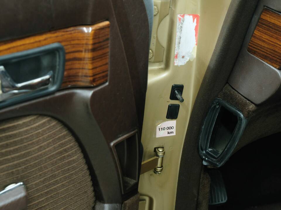 Bild 43/50 von Mercedes-Benz 280 SE (1980)