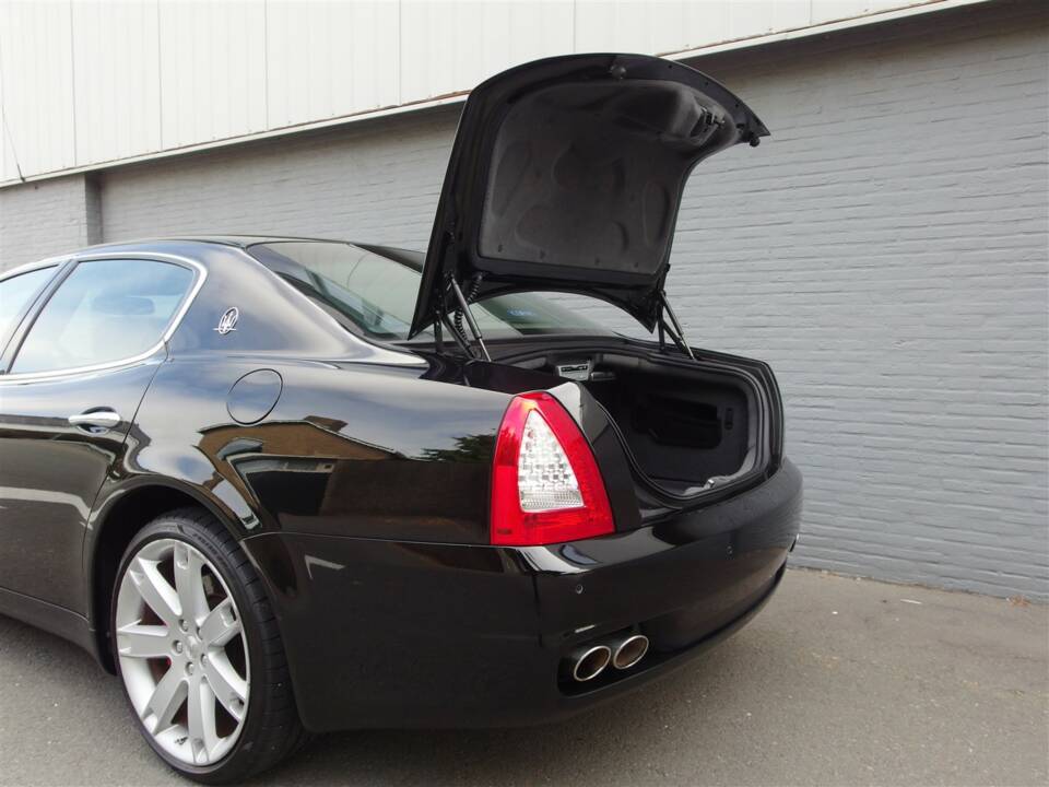 Bild 78/98 von Maserati Quattroporte S 4.7 (2010)