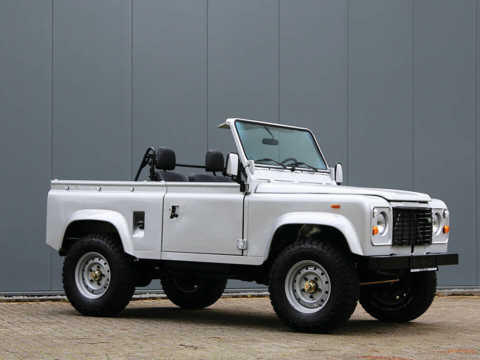 Bild 12/49 von Land Rover Defender 90 (1990)