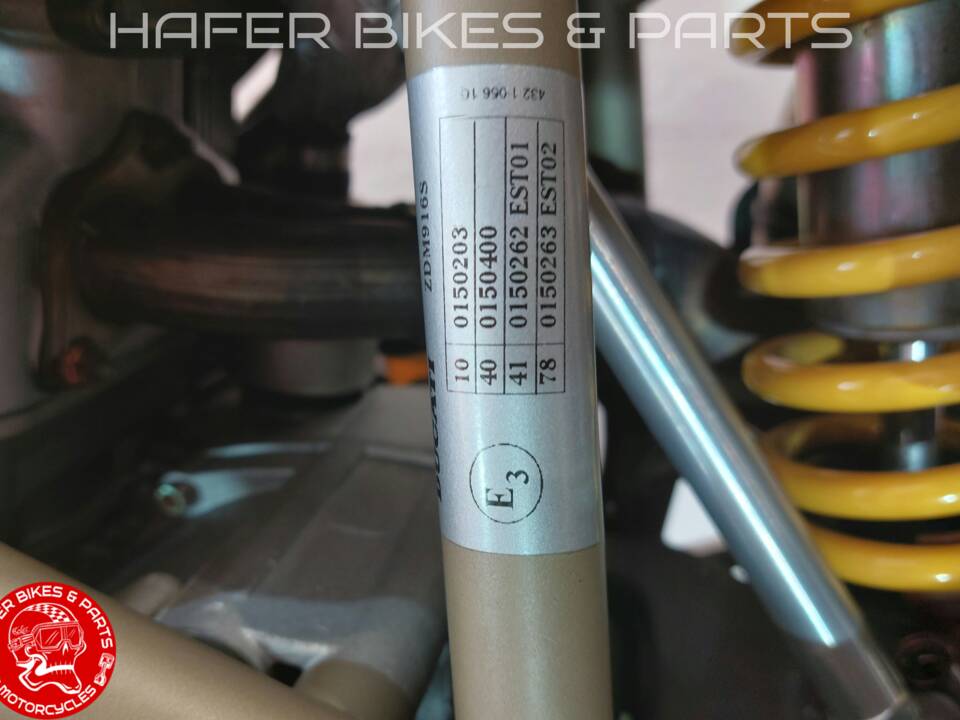 Bild 35/42 von Ducati 916 (1995)
