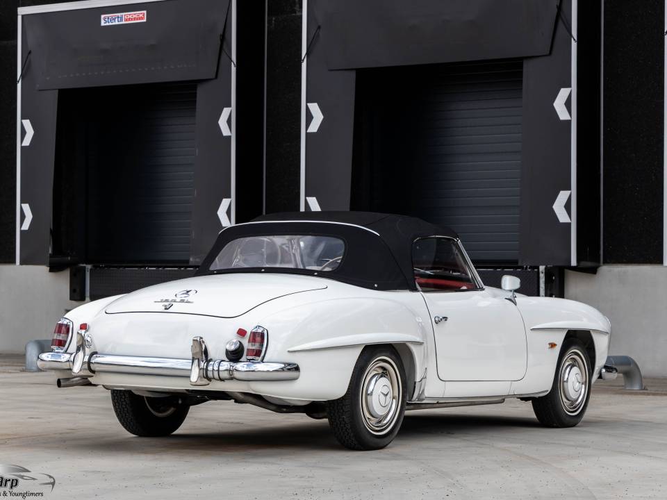 Image 19/48 of Mercedes-Benz 190 SL (1958)