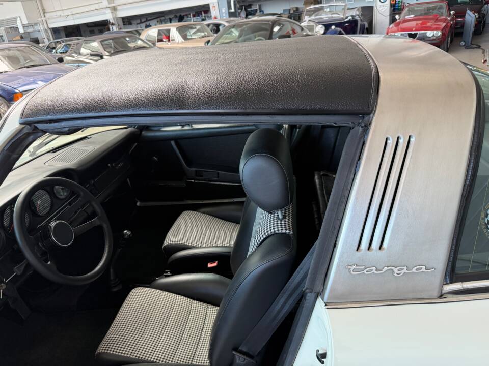 Obraz 34/70 pojazdu Porsche 911 2.2 T (1970)