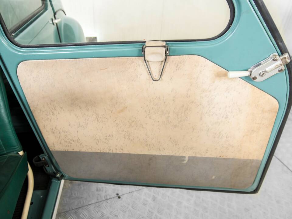 Bild 29/48 von Citroën 2 CV  AZL (1961)