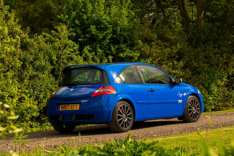 Afbeelding 18/50 van Renault Mégane R.S. F1 Team R26 (2007)