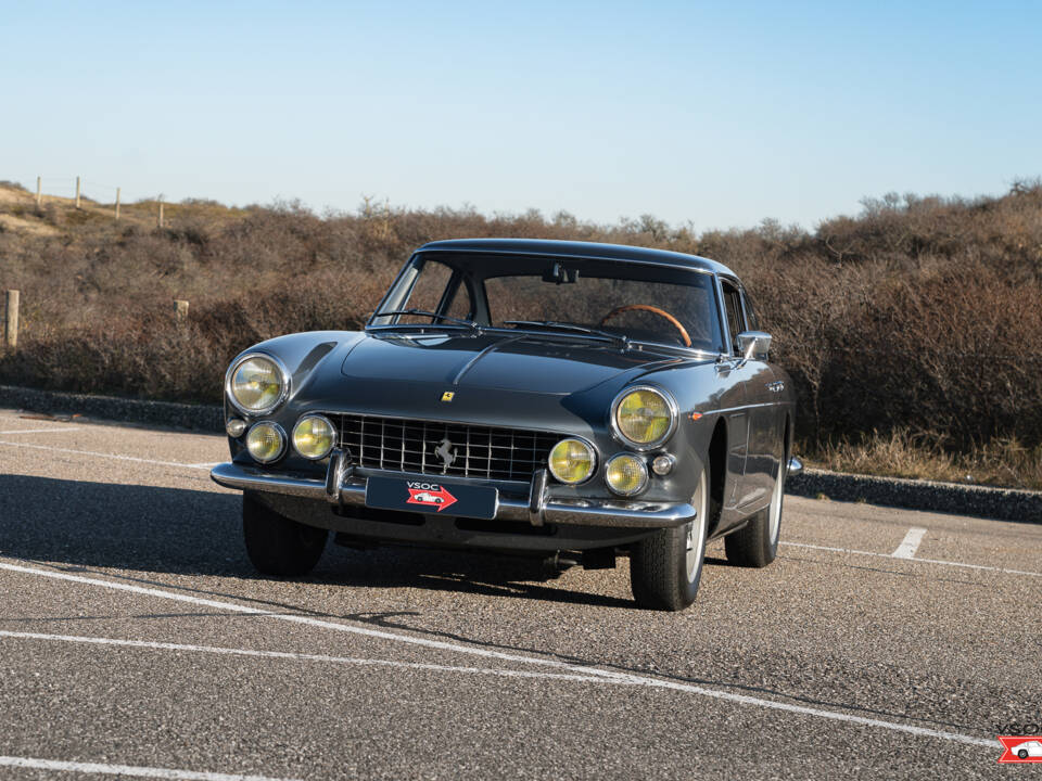 Immagine 5/25 di Ferrari 250 GT 2+2 (1963)