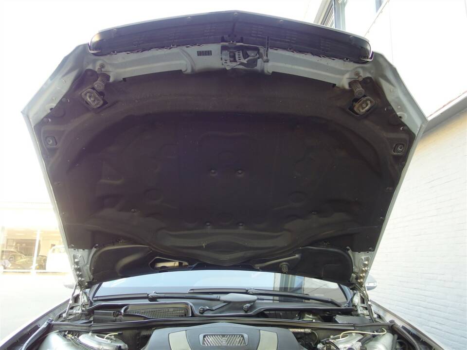 Image 77/98 of Mercedes-Benz S 500 L (2007)