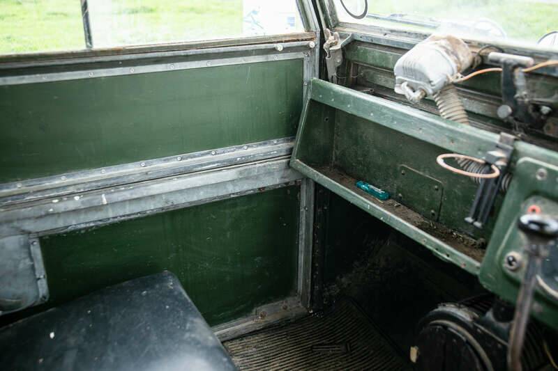 Image 34/40 of Land Rover 107 (1954)