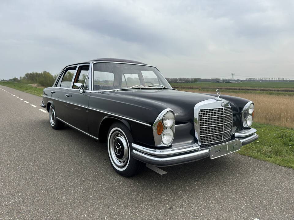 Bild 4/8 von Mercedes-Benz 300 SEL (1970)