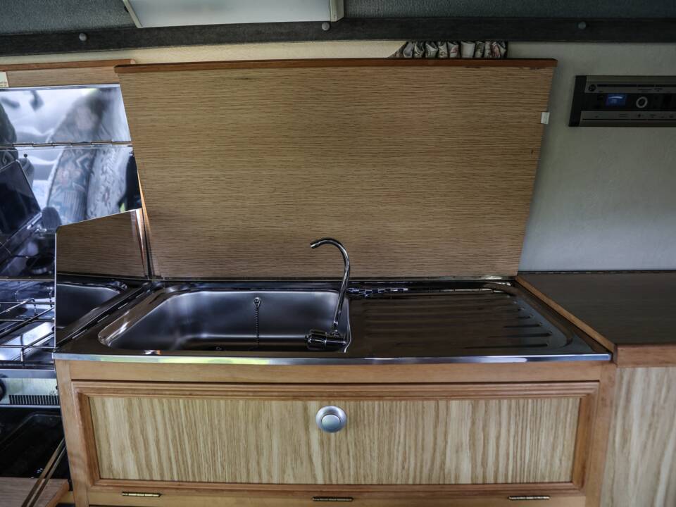 Image 13/37 of Volkswagen T4 California 2.0 (1996)