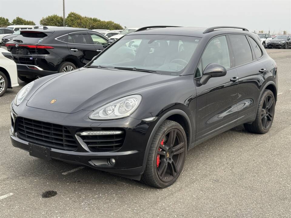 Bild 1/63 von Porsche Cayenne Turbo (2010)
